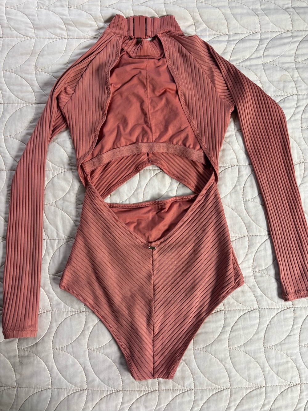 Rip Curl Long-Sleeve Ribbed One-Piece Swimsuit in Dusty Rose - Picture 3 of 4